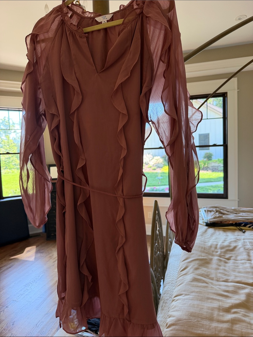 Women’s Ruffle-Trim Long Sleeve Dress in Mauve